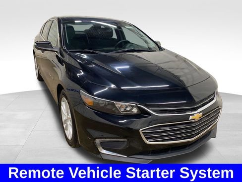 Used 2018 Chevrolet Malibu Hybrid w/ Driver Confidence Package FWD image 11