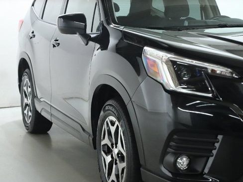Certified 2024 Subaru Forester Premium AWD/4WD image 8