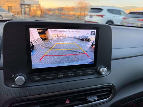 Used 2023 Hyundai Kona SE image 31