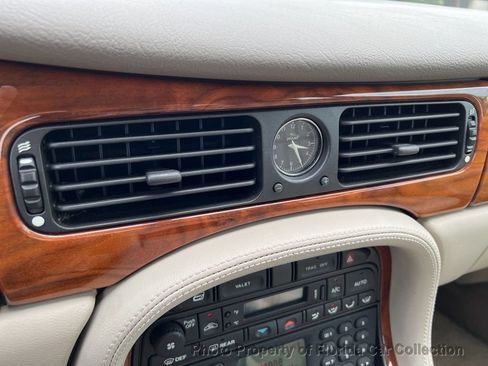 Used 2000 Jaguar XJ8 RWD image 63