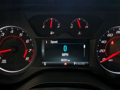 Used 2017 Chevrolet Camaro LT RWD image 18