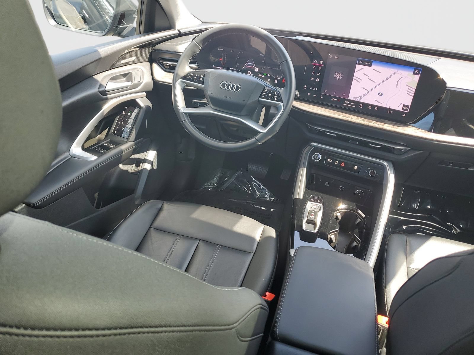 Used 2025 Audi Q5 Premium w/ Premium Plus AWD/4WD image 11