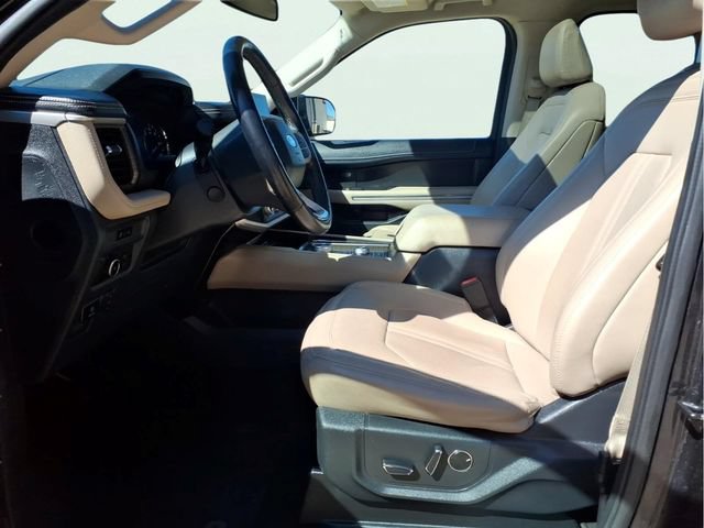 Used 2024 Ford Expedition Limited AWD/4WD image 21
