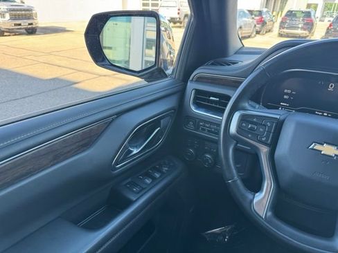 Used 2024 Chevrolet Tahoe Premier AWD/4WD image 28