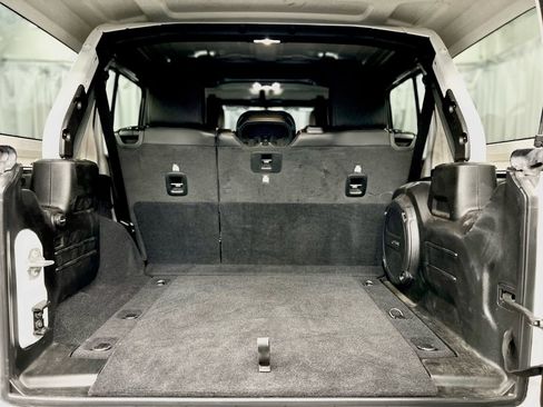 Used 2021 Jeep Wrangler Unlimited Rubicon w/ Dual Top Group image 39