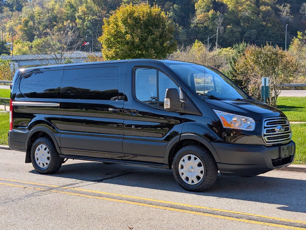 Used 2019 Ford Transit 150 130 Low Roof w/ Exterior Upgrade Package RWD image 2