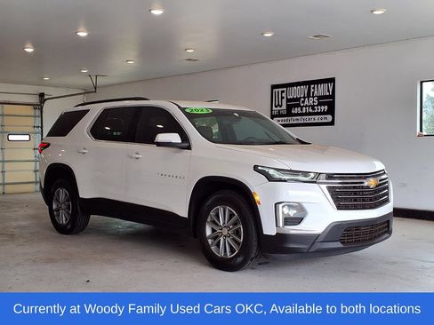 Used 2023 Chevrolet Traverse LT FWD image 1
