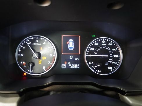 Used 2022 Subaru Outback Premium image 24