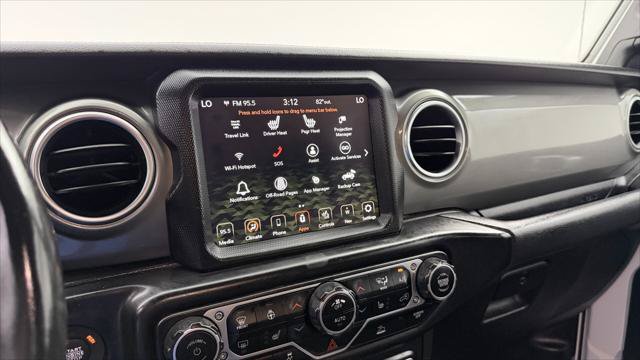 Used 2023 Jeep Wrangler Unlimited Sahara w/ Cold Weather Group AWD/4WD image 30