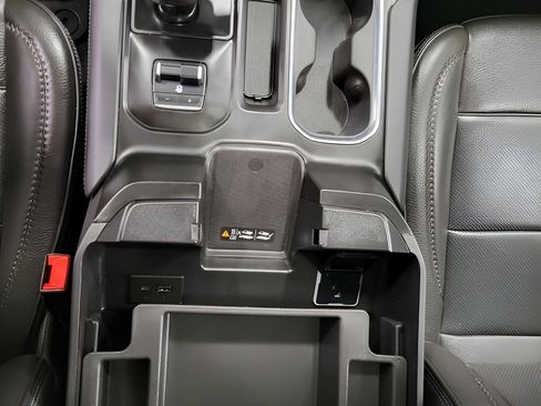 Used 2024 GMC Sierra 1500 Denali w/ Denali Reserve Package image 18