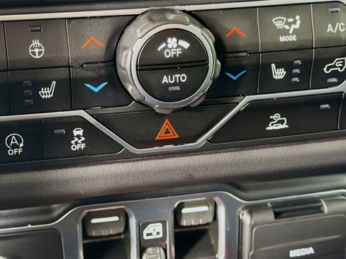 Used 2024 Jeep Wrangler Sahara w/ Technology Group image 23