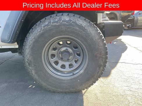 Used 2023 Jeep Wrangler Unlimited Sport AWD/4WD image 7