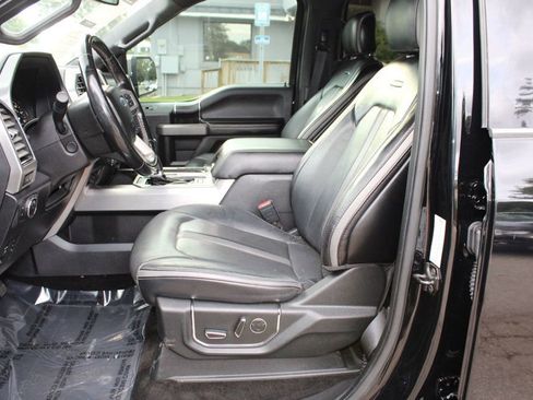 Used 2018 Ford F150 Platinum w/ Equipment Group 701A Luxury image 12