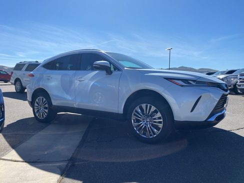 Used 2023 Toyota Venza Limited AWD/4WD image 20