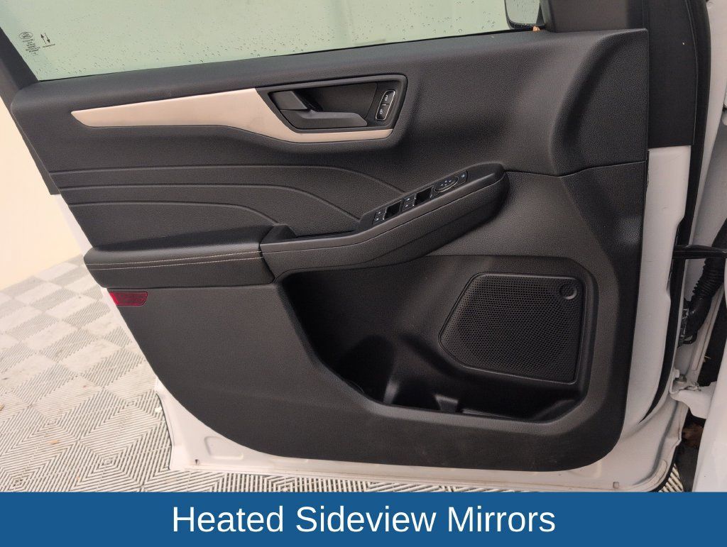 Used 2022 Ford Escape SE w/ Convenience Package FWD image 29