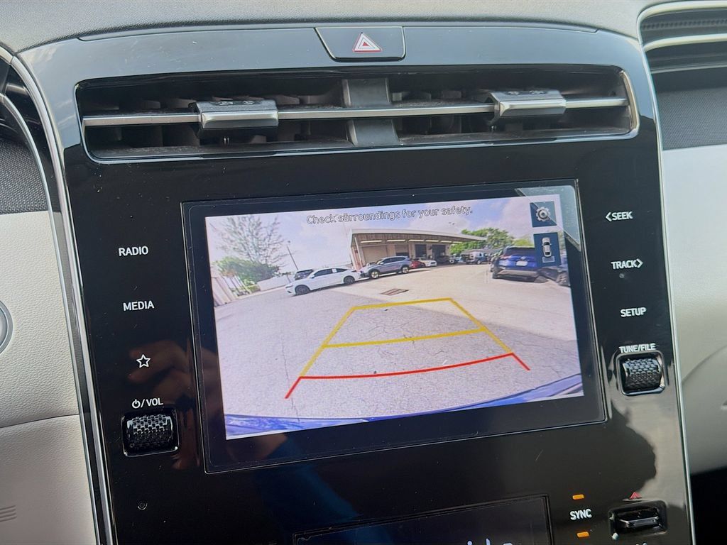 Used 2023 Hyundai Tucson SEL w/ Convenience Package FWD image 11