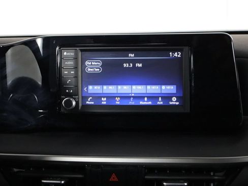Used 2025 Nissan Kicks S FWD image 25