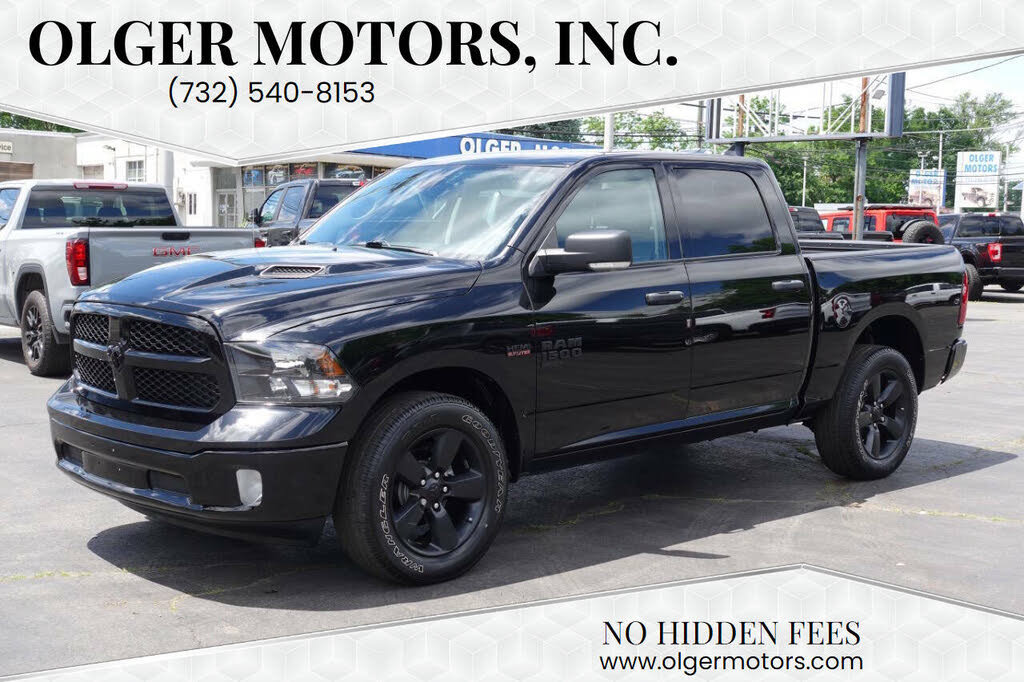 Used 2022 RAM 1500 Classic SLT w/ Electronics Convenience Group AWD/4WD image 1