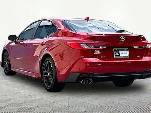 Used 2026 Toyota Camry SE w/ Convenience Package FWD image 12