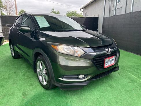 Used 2017 Honda HR-V EX image 1