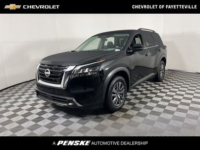 Used 2025 Nissan Pathfinder SV