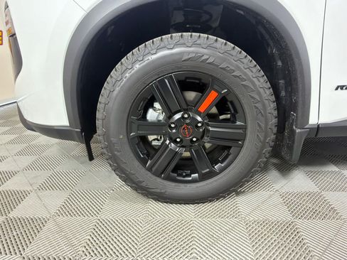 New 2026 Nissan Rogue SV AWD/4WD image 10