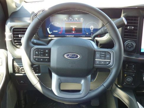 New 2025 Ford F350 Lariat w/ Lariat Ultimate Package image 4