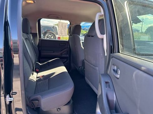 Used 2022 Nissan Frontier S w/ Technology Package AWD/4WD image 16