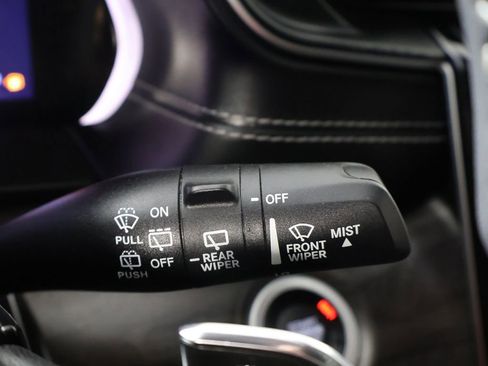 Used 2023 Jeep Grand Cherokee Limited AWD/4WD image 41