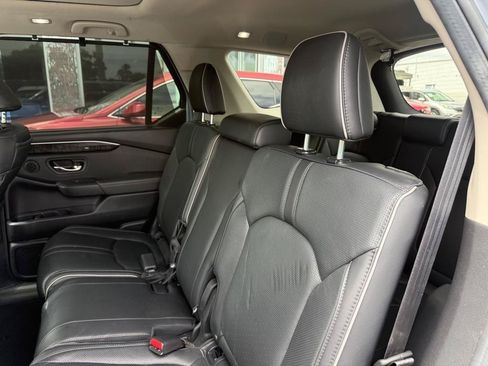 Used 2024 Honda Pilot Elite image 24