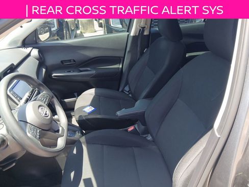 Used 2024 Nissan Kicks S FWD image 11