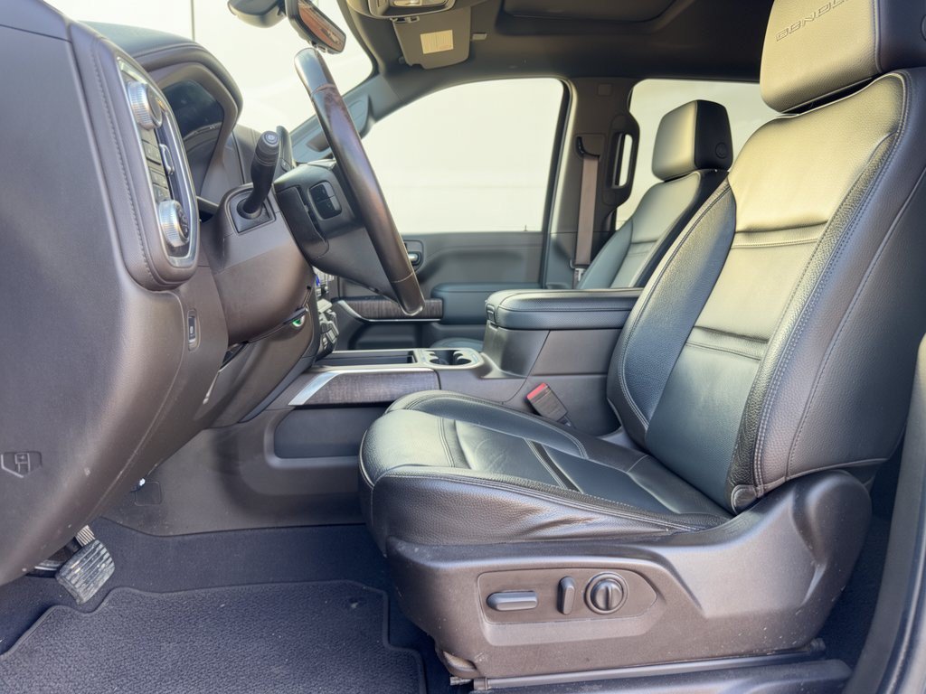 Used 2022 GMC Sierra 2500 Denali w/ Denali Ultimate Package AWD/4WD image 5