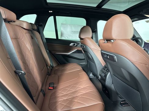 New 2026 BMW X5 xDrive40i w/ M Sport Package image 27