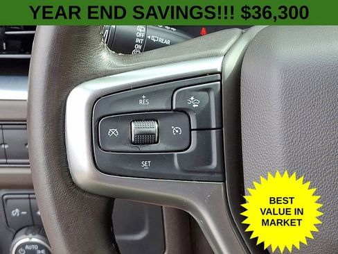 Used 2022 Chevrolet Suburban LT image 25