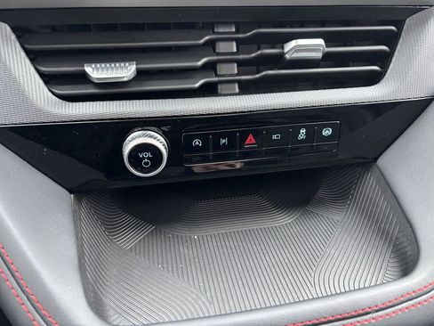 New 2026 Ford Explorer ST-Line w/ ST-Line Street Pack image 25