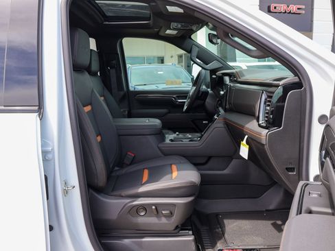 New 2026 GMC Sierra 2500 AT4 w/ AT4 Premium Plus Package AWD/4WD image 35