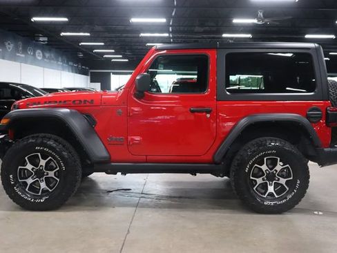 Used 2022 Jeep Wrangler Rubicon AWD/4WD image 2