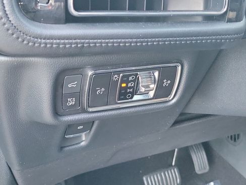 Certified 2023 Lincoln Nautilus Reserve w/ Equipment Group 201A image 25