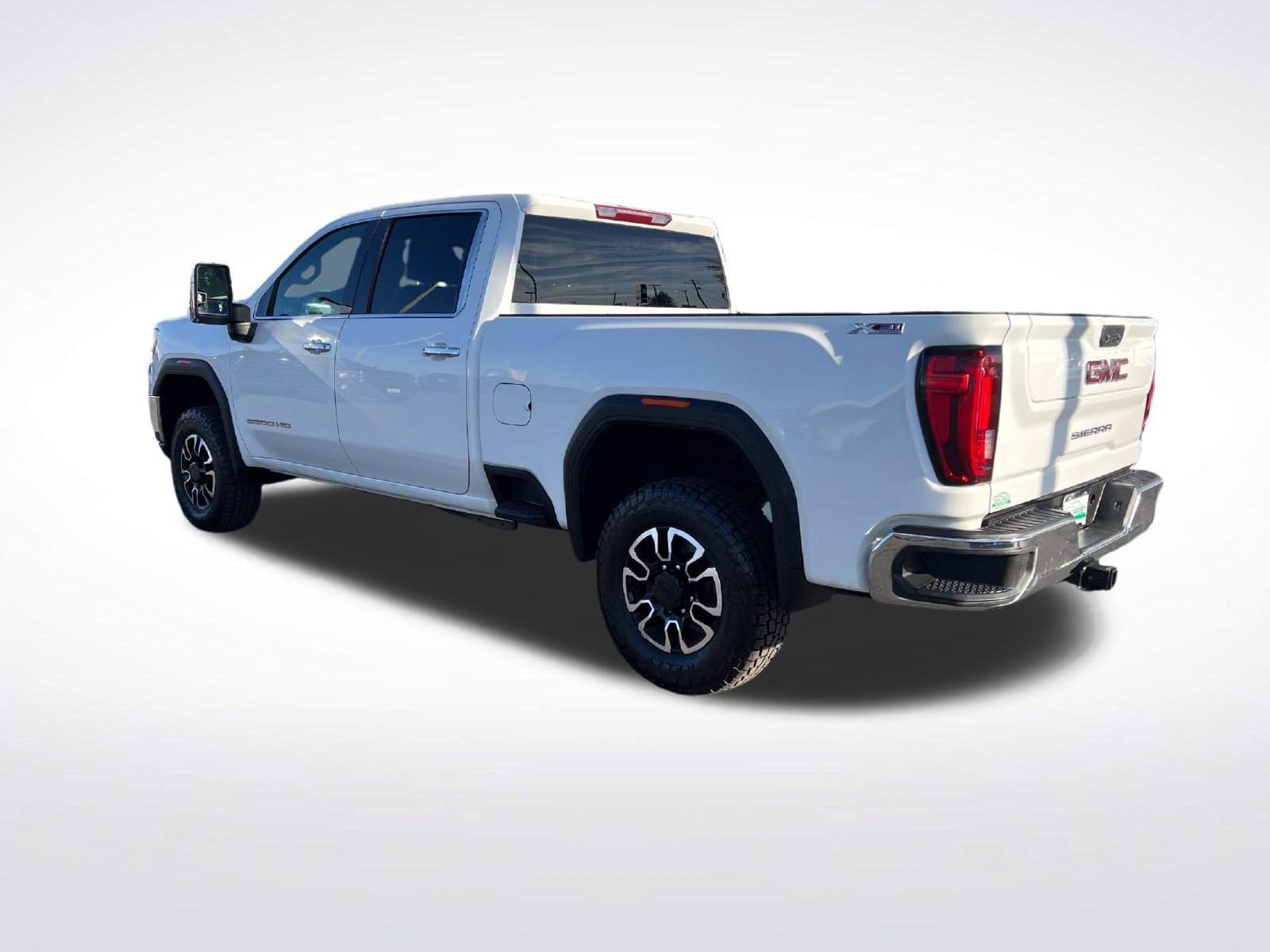 Used 2020 GMC Sierra 2500 SLT w/ X31 Off-Road Package AWD/4WD image 6
