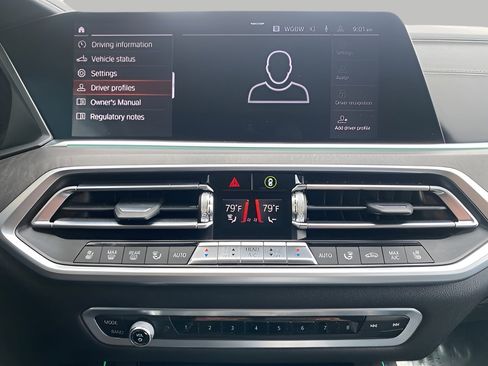 Used 2019 BMW X7 xDrive50i w/ Executive Package image 22