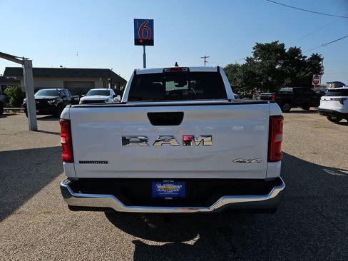 Used 2025 RAM 1500 Big Horn AWD/4WD image 7
