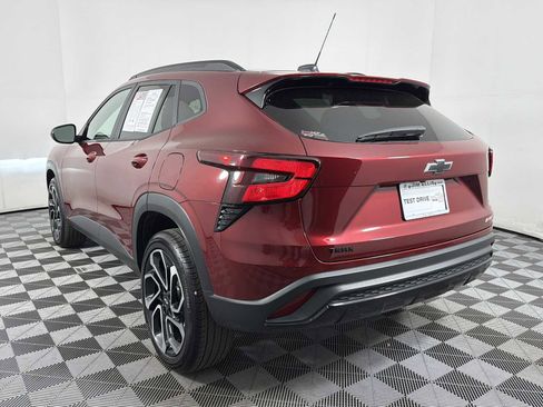 Certified 2024 Chevrolet Trax RS FWD image 4