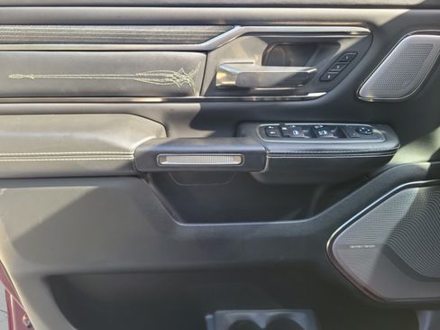Used 2019 RAM 1500 Limited AWD/4WD image 12