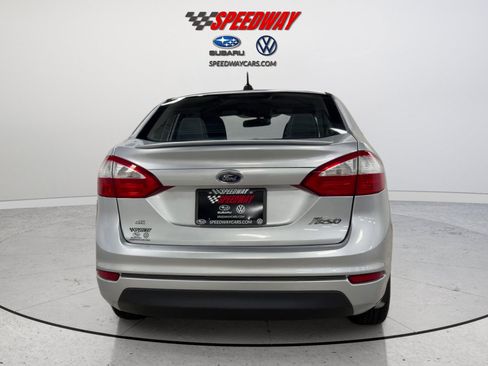 Used 2014 Ford Fiesta SE w/ Equipment Group 201A FWD image 7