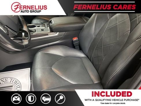 Used 2021 Toyota Highlander Platinum AWD/4WD image 40