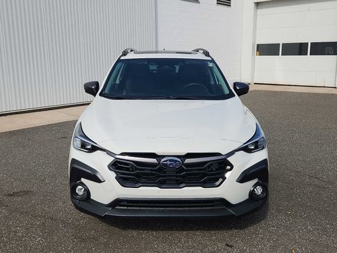 Used 2024 Subaru Crosstrek 2.5i Limited AWD/4WD image 2