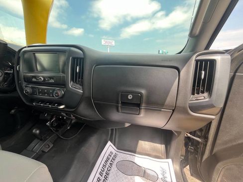 Used 2017 GMC Sierra 3500 4x4 Regular Cab image 11