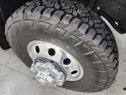 Used 2022 RAM 3500 Big Horn w/ Level B Equipment Group image 3