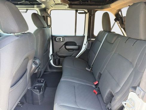 Used 2018 Jeep Wrangler Unlimited Sport S AWD/4WD image 23