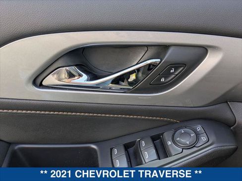 Used 2021 Chevrolet Traverse LS w/ LPO, Blackout Package FWD image 11